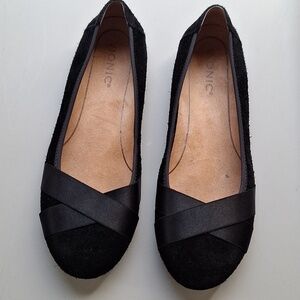 Vionic Suede Spark Maria Ballet Flats Black Womens Shoes Size 9